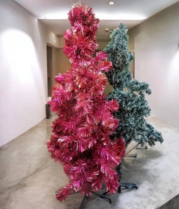 IMG_20241210_102204_248.jpg 8ft Christmas Tree with White Tips