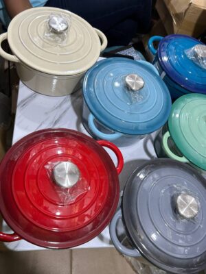 24cm heavy duty cast iron pot