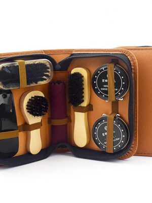 Shoe polish set