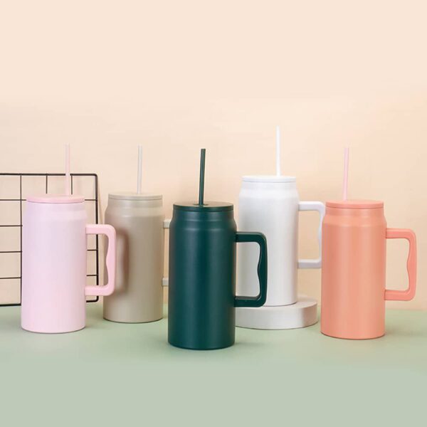 1500ml Large Capacity Insulated Water Cup with Straw