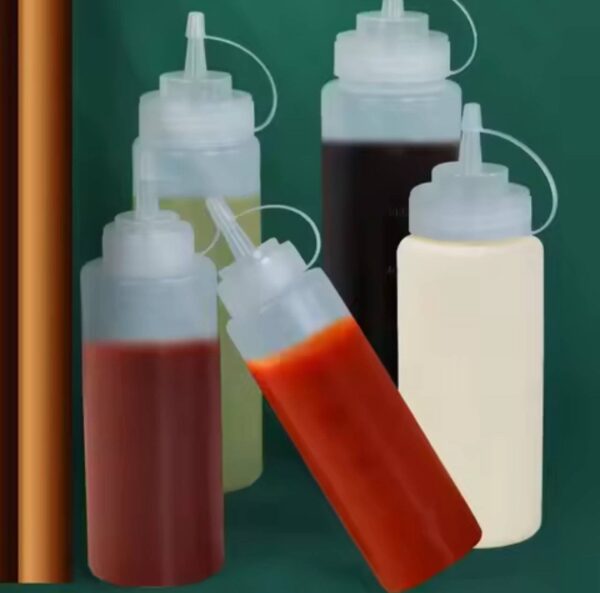 1PC White Plastic Squeeze Bottle With Cap Dispenser
